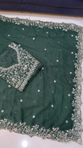 Sari en soie vert émeraude AARA Fashion avec broderie argentée pour femmes, tenue de mariage indienne traditionnelle, longueur au sol - Product Image 5