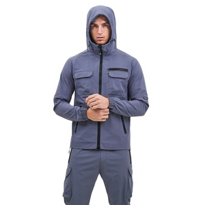 Vente en gros de survêtements unisexes de haute qualité en polyester écologiques avec logo personnalisé Zip 100% Survêtement coupe-vent cargo - Product Image 1