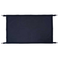 Rideau de boîte d'écurie équestre pour chevaux drapé de rouleau de bloc UV étanche avec fenêtre en maille pour l'étable ou l'étable à chevaux