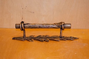Accesorios Tradicionales para Cercas de Hierro Galvanizado con Barras Retorcidas y Bases en Forma de Hoja para Uso Decorativo en Exteriores - Product Image 5