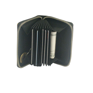 Étui à cartes en cuir de chèvre noir et jaune WI 058 - Fabrication artisanale de qualité supérieure, finition durable, design pratique pour un usage quotidien - Product Image 4