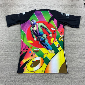 Vêtements de sport personnalisés en gros, hauts de compression à sublimation, pour la musculation et le fitness - Product Image 6