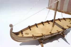 VIKING 30CM Maquette de voilier en bois faite à la main, personnalisée, objet de collection antique, thème océanique, pièce d'art autoportante, Ho Chi Minh City - Product Image 3