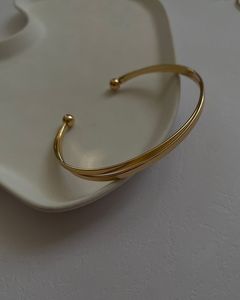 Brazalete de Cobre Hecho a Mano, Joyería de Metal Martillado Rústico, Diseño para Todas las Temporadas - Product Image 4