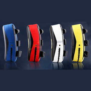 Pad de frappe droit professionnel de Muay Thai, haute qualité, nouveau style, en tissu respirant pour hommes, en vente - Product Image 2
