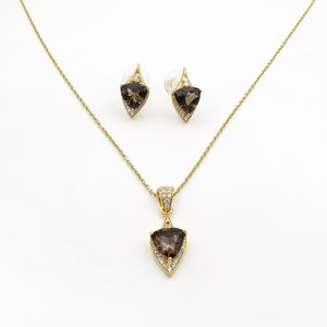 Ensemble de pendentif et de boucles d'oreilles en argent sterling 925 plaqué or avec quartz fumé naturel, bijoux fins OEM ODM de luxe - Product Image 6