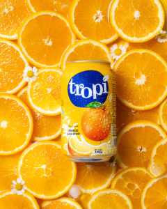 Boisson Tropi Juice 330ml en canette aluminium, 100% purée de fruits, faible en gras, stérilisée, fraîchement pressée, saveur pastèque et fruits variés, 5 Brix - Product Image 6