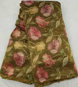Tissu en résille lourdement perlé scintillant avec broderie de cristaux fantaisie pour robes de créateur, lehenga, anarkali et vêtements de mariée - Product Image 2