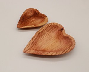 Rustic Acacia Wooden Heart Bowl Handmade Craft Bowl Heart Shape Wooden Salad Bowl for Dining and Serving - Product Image 4