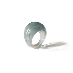 Bague en résine époxy polie à la main, écologique, de qualité supérieure, bijoux artisanaux modernes à prix de gros - Product Image 1