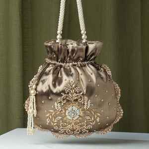 Sac Potli en Coton Fait Main avec Poignée Perle, Fermeture à Rabat en Dentelle de Perles Premium, Écologique, pour Soirées et Mariages Féminins - Product Image 2