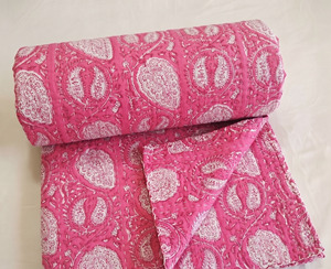 Pink Paisley Printed Quilted Cotton Reversible Throw Blanket Traditional Home Decor All Season Use - Product Image 3