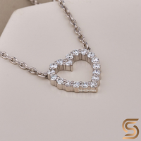 Collier pendentif cœur en or blanc 10k rhodié avec moissanite, design cœur ouvert, style minimaliste, cadeau parfait pour un anniversaire de mariage