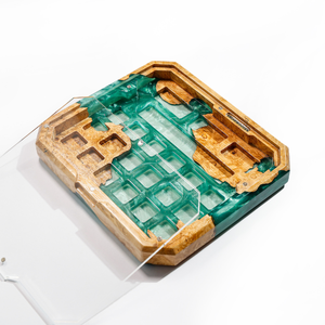 Portaplumas de resina epoxi con diseño de teclas de teclado, Portaplumas de resina con diseño de madera, Decoración artística de resina y madera, Regalo de aniversario, Portaplumas de resina verde, Regalo hecho a mano - Product Image 3