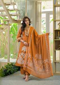 Ensemble Kurti traditionnel pour femmes en coton moutarde brodé, séchage rapide, avec pantalon et dupatta, coupe régulière, longueur genou, toutes saisons, décontracté, Inde - Product Image 3