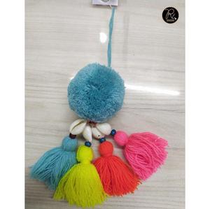 Llavero de macramé hecho a mano estilo bohemio con borlas para bolso o mochila, accesorio. Compre directamente del proveedor. - Product Image 1