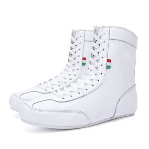 Chaussures de boxe personnalisées pour femmes – Qualité supérieure, légères, en maille respirante, souples, à lacets montants, antidérapantes, professionnelles - Product Image 1