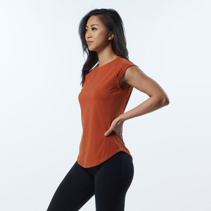 Camiseta Deportiva Personalizada de Secado Rápido y Transpirable 100% Algodón para Mujer, con Logotipo, Antiarrugas y Ecológica - Product Image 3