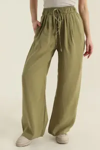 Pantalon de sport décontracté pour femme Ryder Wear – Vêtements d'extérieur tendance pour la randonnée et le jogging - Product Image 4