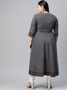Kurta Anarkali en coton à imprimé floral bleu, taille plus, col rond, manches trois quarts, tenue d'été confortable pour femmes - Product Image 4
