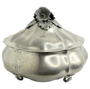 Cacerola Clásica Premium de Acero Inoxidable con Tapa |   Plato para Servir Elegante, Resistente al Calor y Duradero - Product Image 3