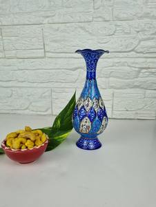 Minimalist Metal <b>Wire</b> Vase With Artificial White <b>Flowers</b> Indoor Home Decor - Product Image 5