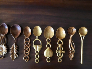 Cuillères en bois de style vintage, cuillères à café en bois d'acacia sculptées à la main, approvisionnement en gros, OEM disponible - Product Image 2