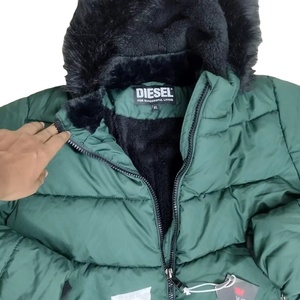 Manteau en duvet chaud à capuche et à la mode Veste en duvet longue pour femmes Veste en duvet au genou - Product Image 2