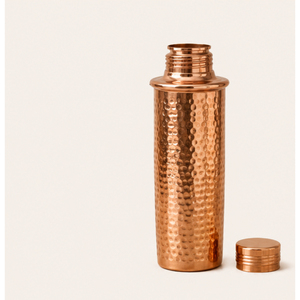Bouteille d'eau artisanale en cuivre martelé pur, anti-fuite, récipient ayurvédique pour la santé, le yoga et le sport, design écologique - Product Image 2