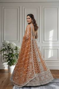 Ensemble de lehenga choli pour femmes de qualité supérieure avec broderie de paillettes pour les occasions de fête, les mariages et les occasions festives - Product Image 4