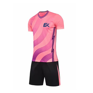 Conjunto de Camiseta de Fútbol Sublimada con Degradado Rosa, Manga Corta, Cuello en V, Absorbe la Humedad, Ajuste Atlético, Uniforme de Verano Unisex para Adultos - Product Image 4