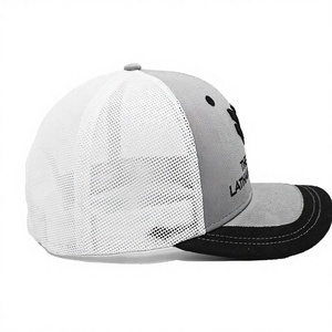 Gorra de camionero de malla blanca estructurada de 6 paneles con logotipo personalizado bordado en 2D 3D, atuendo diario cómodo para adultos, hecho en Vietnam - Product Image 3