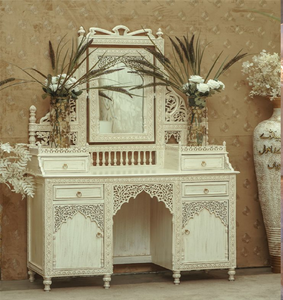 Vintage metallic silver curved wooden dresser <b>table</b> featuring <b>gold</b> details and frame mirror, available at wholesale prices. - Product Image 2