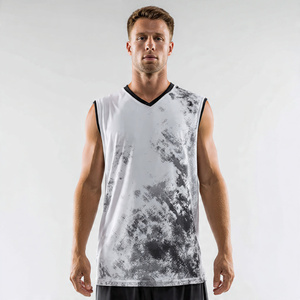 Camiseta de Baloncesto Sublimada con Cuello en V, 100% Poliéster, Secado Rápido, Camiseta de Baloncesto sin Mangas para Hombre, Camiseta de Fútbol Sublimada para Hombre - Product Image 1