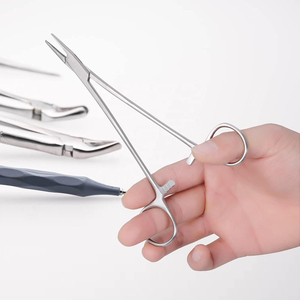 Porte-aiguilles chirurgical manuel de haute qualité en acier inoxydable 5,5 pouces pour aiguilles fines, retrait de sutures, usage hospitalier de classe I - Product Image 2