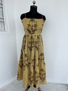 Robe longue florale sans manches 100 % coton pour femme, taille naturelle, style bohème doux, dos ouvert à nouer, idéale pour l'été, les vacances, marque privée - Product Image 1