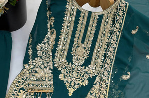 Robes pakistanaises en Georgette Kurti avec dupatta, broderies riches, coupe ajustée, pour soirée d'hiver, pour adultes, robe abaya modeste. - Product Image 4
