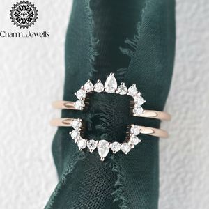 Bague de fiançailles pour femme Charm Jewells en argent plaqué or rose avec moissanite taille coussin, sertie à griffes, style minimaliste, certifiée IGI - Product Image 1