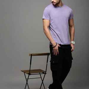 T-shirt pour homme à col rond, manches courtes, coupe ajustée, décontracté, en coton tricoté, couleur unie, design respirant - Product Image 3