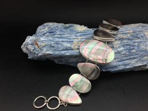 Pulsera de Conchas de Bali, Plata de Ley 925, Pulsera de Conchas Grises Naturales, Joyería Hecha a Mano, Cierre de Palanca, Regalo para Mujer - Product Image 5