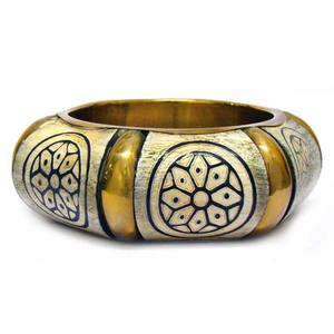 Bracelet manchette ethnique tribal en bois incrusté de corne et laiton, motif personnalisé, doré craquelé, best-seller, vente en gros de bijoux - Product Image 4