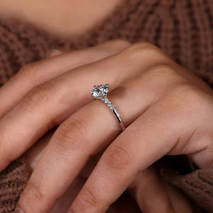 Bague de fiançailles et de mariage en or blanc 10 carats certifiée IGI bague d'anniversaire Solitaire en diamant cultivé en laboratoire pour femmes bijoux en platine - Product Image 6