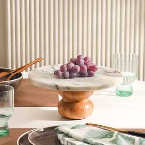 Vente flash - Assiette à gâteau ronde en marbre avec base en bois - Design minimaliste - Plat de service durable - Product Image 5