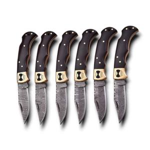 มีดพับดามัสกัสทำมือสั่งทำพิเศษ ด้ามจับตามหลักสรีรศาสตร์ พร้อมซองหนัง สำหรับยุทธวิธี พกพาสะดวก ใช้ล่าสัตว์ MOQ ต่ำ ขายตรงจากโรงงาน - Product Image 1