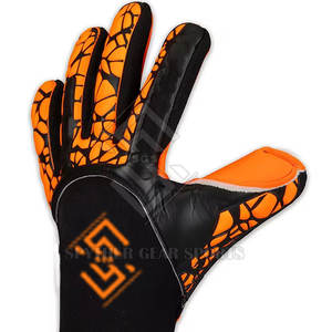 Gants de gardien de but de football SPYTHER GEAR SPORTS en latex de haute qualité, antidérapants, avec fermeture auto-agrippante et protection des doigts - Product Image 3