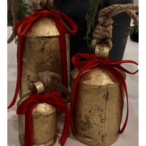 Rustic Metal Heart Christmas Hanging Bells Handmade <b>Vintage</b> Red <b>Tin</b> Heart Wind Chime Holiday Ornament for Indoor Wall Window - Product Image 5