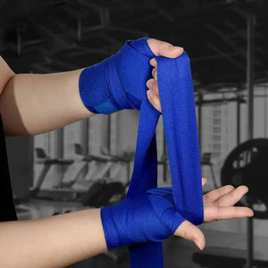 สายรัดข้อมือแบบพัน ผ้าฝ้าย ปิดด้วยแถบตีนตุ๊กแก สีแดง ดำ น้ำเงิน สำหรับผู้ใหญ่ ใช้ได้กับกีฬาและกิจกรรมกลางแจ้ง - Product Image 2