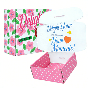 Boîte d'emballage personnalisée de haute qualité pour vêtements, avec matériaux recyclés, gaufrage, boîtes d'expédition de Noël pour l'emballage de marques de vêtements - Product Image 3