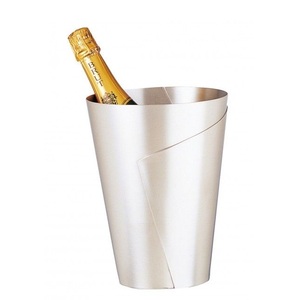 Seau à glace pour champagne en acier inoxydable - Refroidisseur à vin moderne à double paroi avec design enveloppant - Élégant refroidisseur en métal brossé - Product Image 2