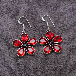 Boucles d'oreilles fleur de grenat faites à la main, argent sterling 925, bijoux en pierres précieuses, pierre rouge naturelle, boucles d'oreilles pour femmes, cadeau - Product Image 4